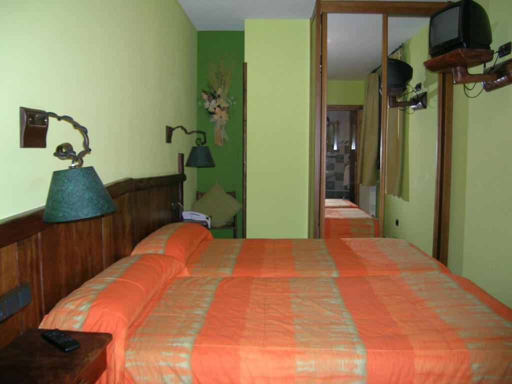 Hostal Xaloa โอรีโอ ภายนอก รูปภาพ